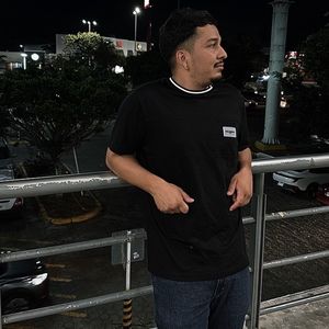 Meet your Posher, Luis